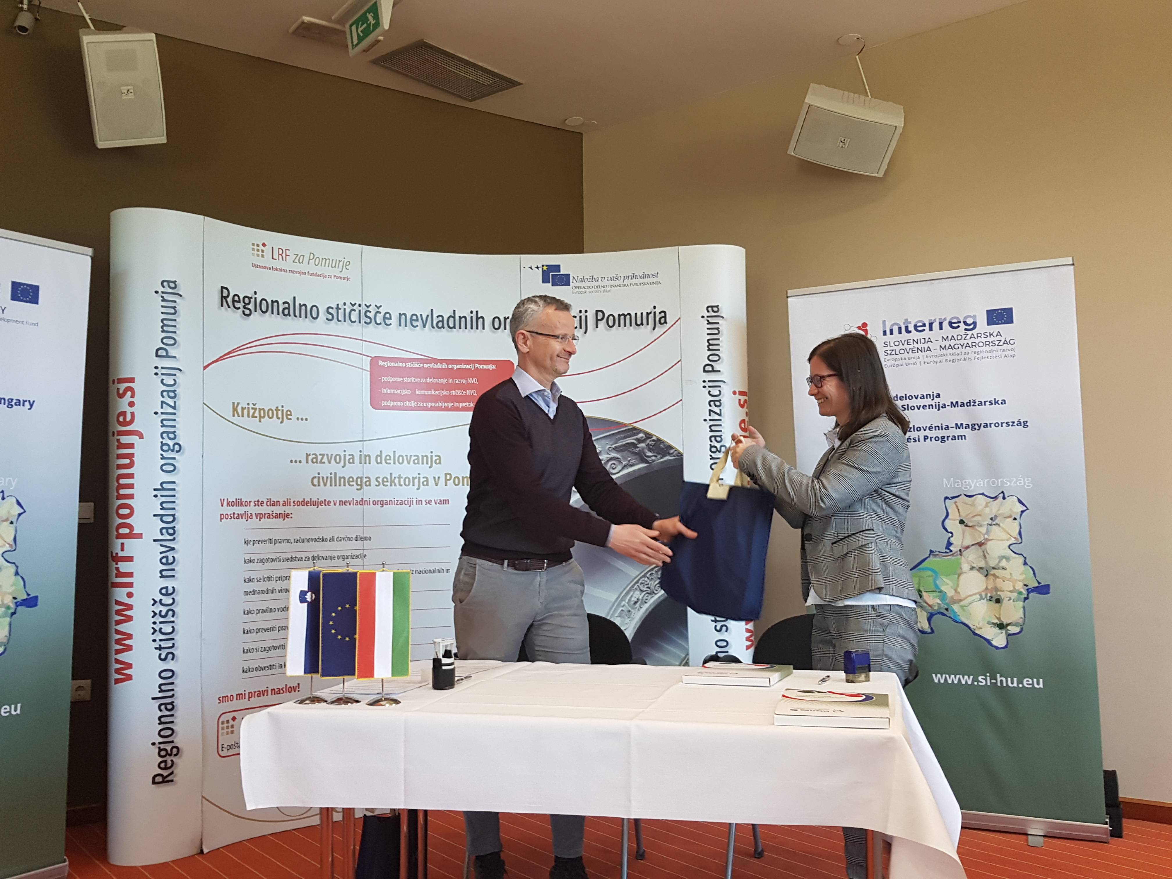 SZJ_Podpis_pogodb_SI_HU_5_3_2019__3_